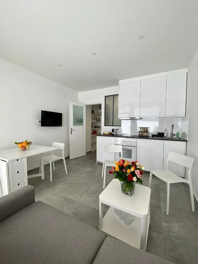 Chez Les Artistes De Menilmontant Apartment Paris