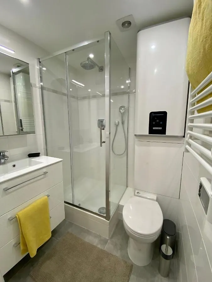 Chez Les Artistes De Menilmontant Apartment Paris 0*,  France